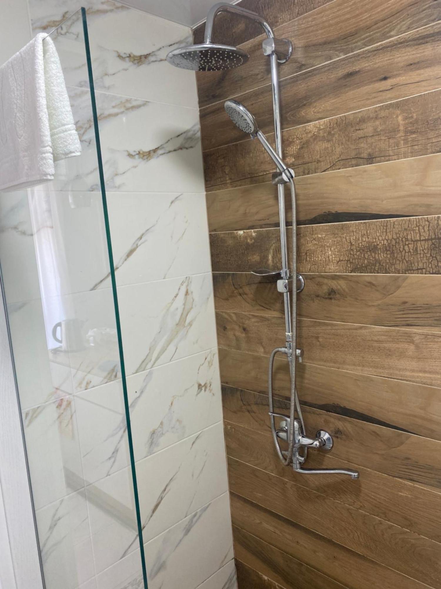 Apartment 2 Minutes From The Sea 巴统 外观 照片